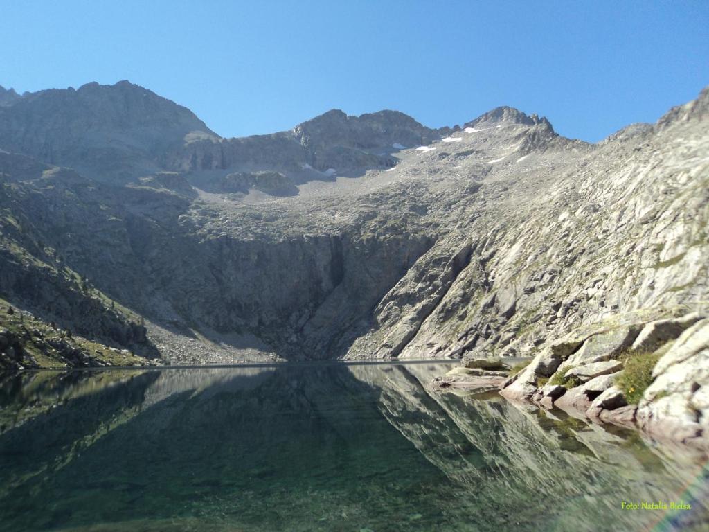 Отель Meson De Salinas Салинас-де-Бьельса Экстерьер фото